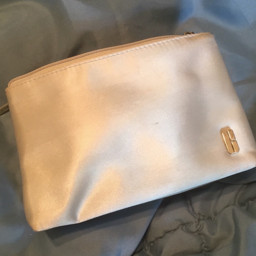 Clinique organizer/2 zip/snap together see through